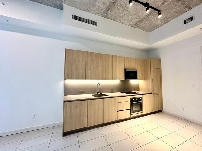 Foto del edificio - 142 NW 31st St