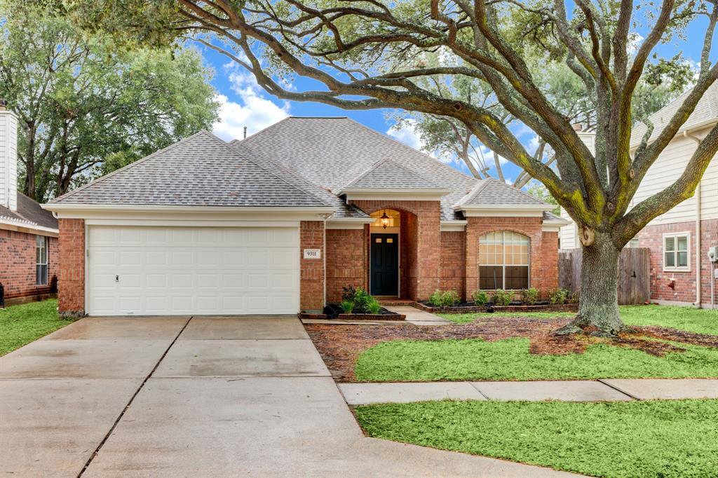 Foto principal - 9311 Cabin Creek Dr