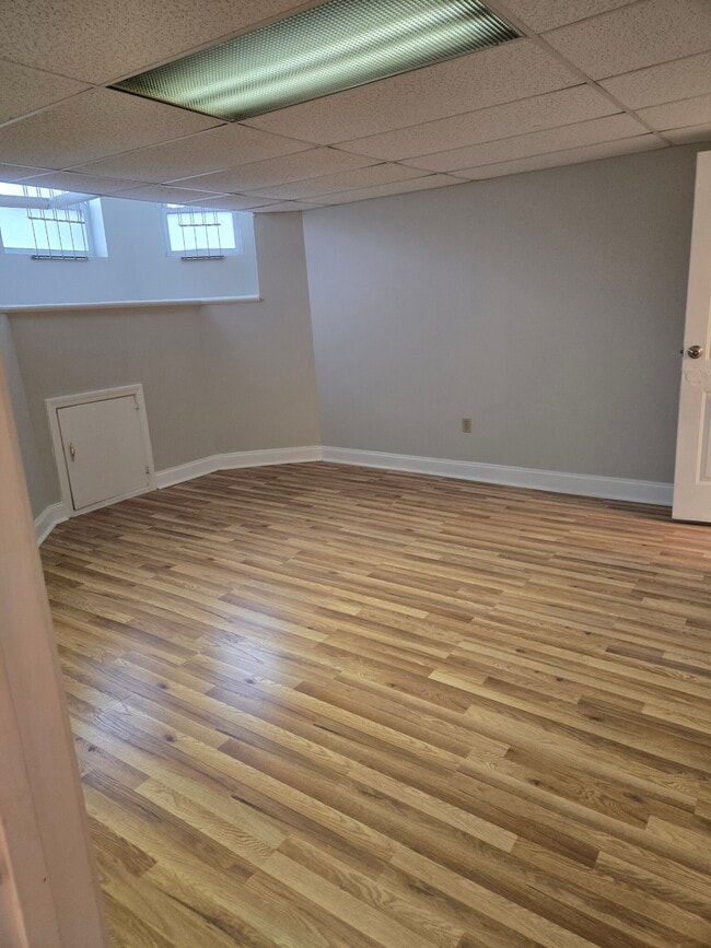 Building Photo - 76 Sewall Ave