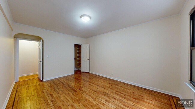 Foto del edificio - 124 E 24th St