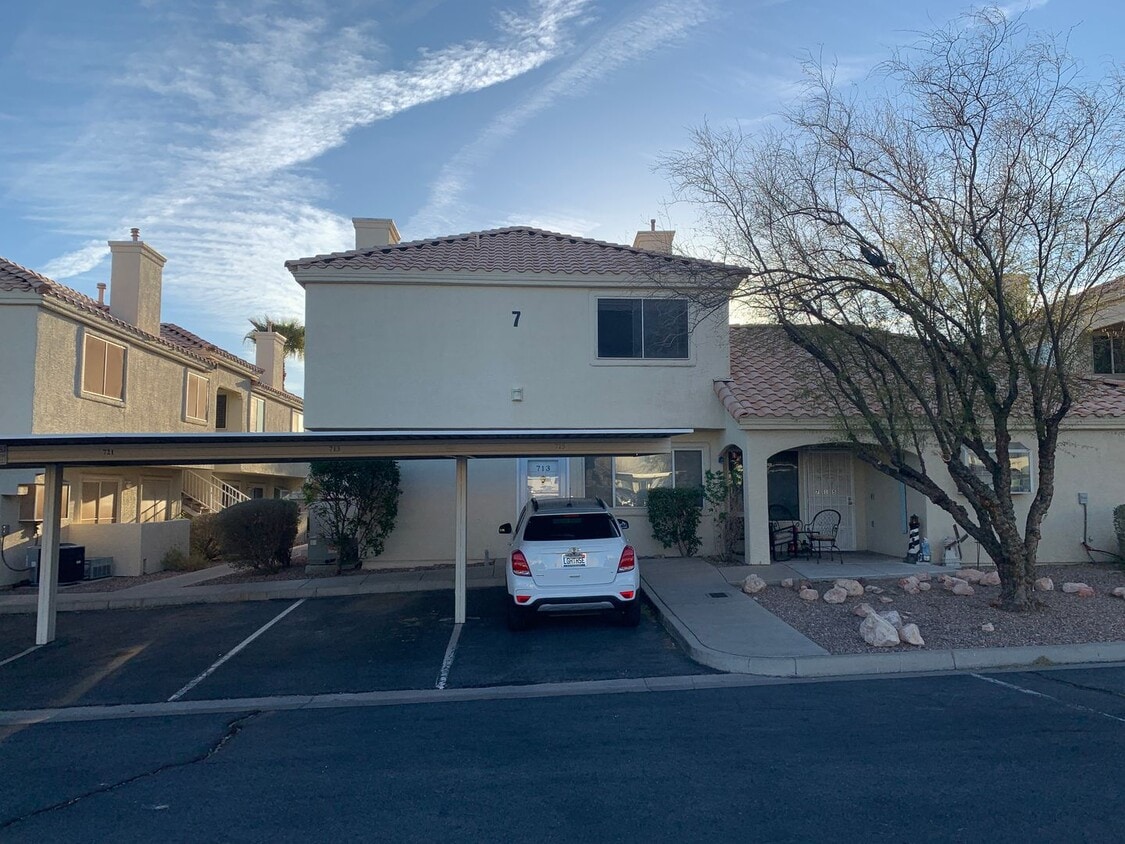 Foto principal - 1 Bedroom downstairs unit Henderson commun...