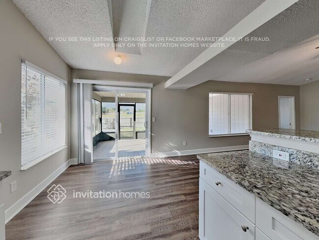 Foto del edificio - 6856 Moorhen Cir