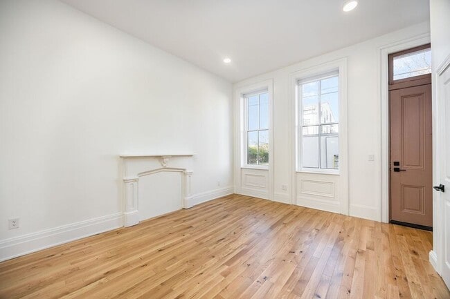 Photo - 1121 Dayton St Apartment