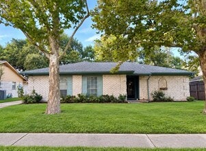 Building Photo - 1326 Barrowgate Dr