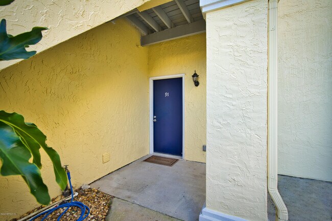 Building Photo - 91 Tifton Way N
