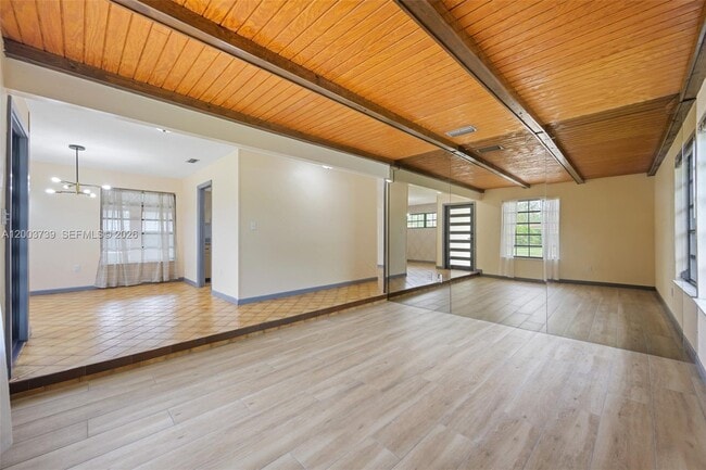 Foto del edificio - 5746 SW 53rd Terrace