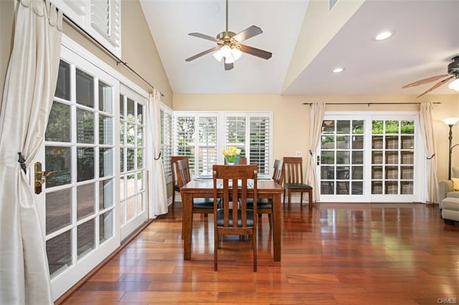 Building Photo - 33 Belcanto