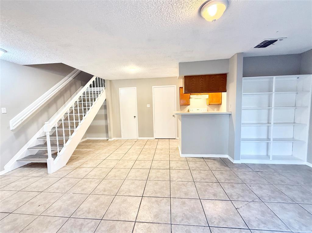 Primary Photo - 3600 Jeanetta St