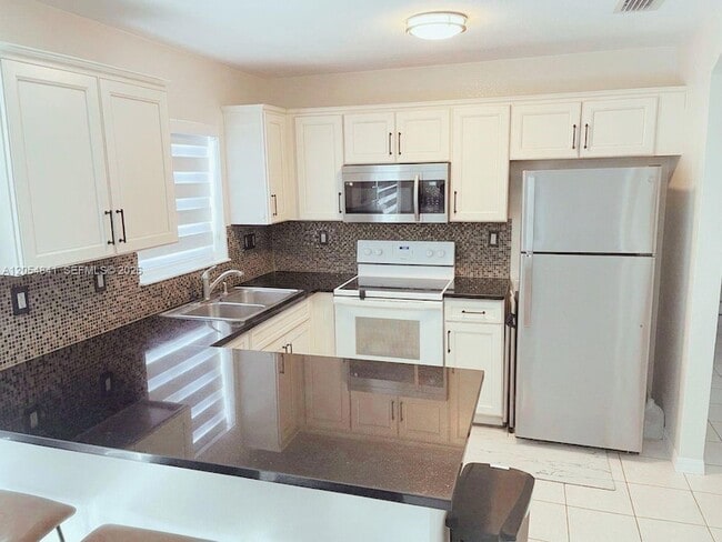 Building Photo - 25586 SW 138th Pl