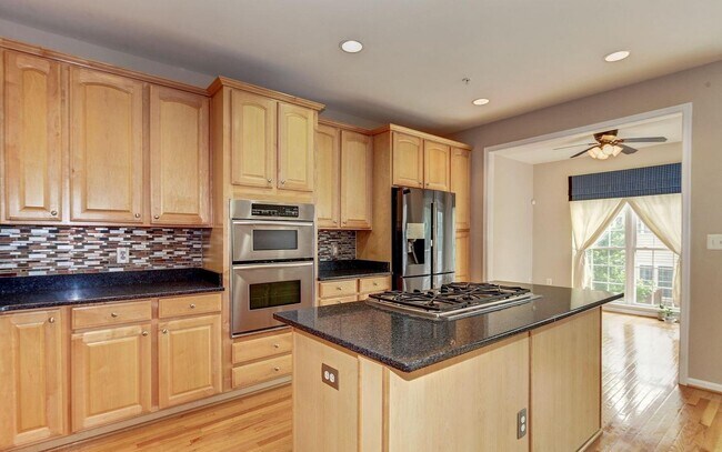 Foto del edificio - 8900 Dawson Manor Dr