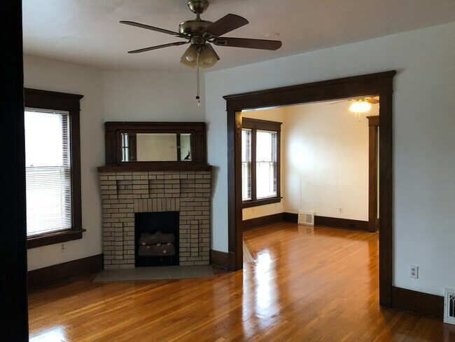 Living /Dinning Rooms - 261 E 6th St