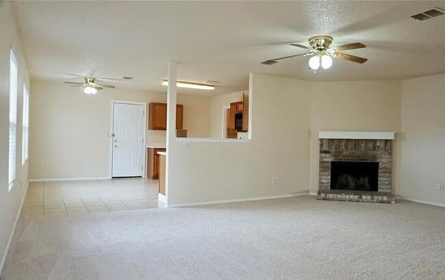 Foto del edificio - 2917 Meadowlark Dr