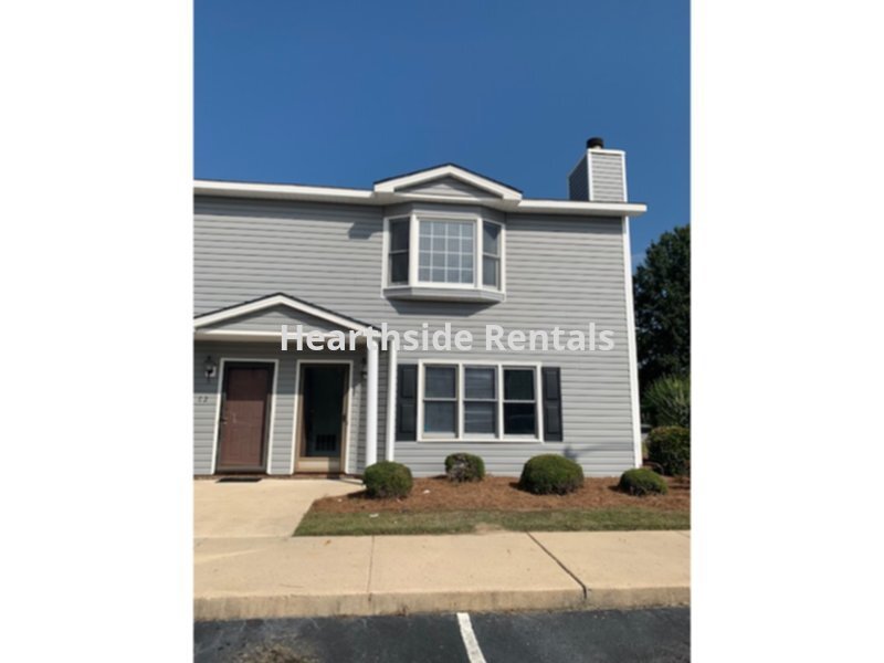Primary Photo - **3 Bedroom 2.5 Bath End Unit Townhome Nea...