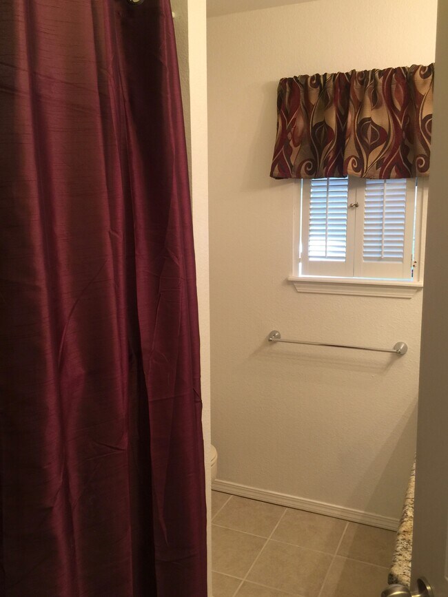 Guest bath - 215 Bob White St