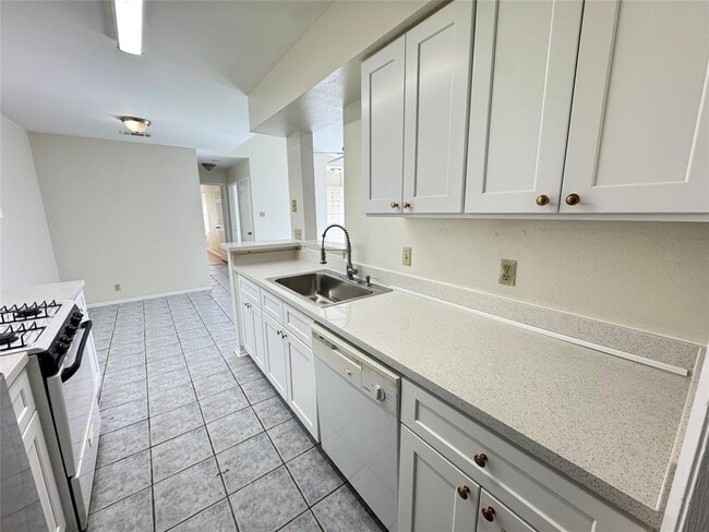 Building Photo - 12406 Deer Falls Dr