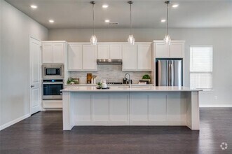 Building Photo - 3001 Renmuir Dr
