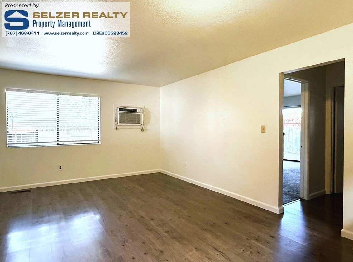 Building Photo - 1500 Riesling Ct