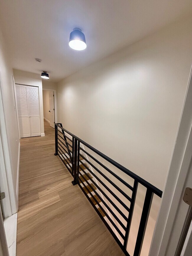 Foto del edificio - 1335 Morton St