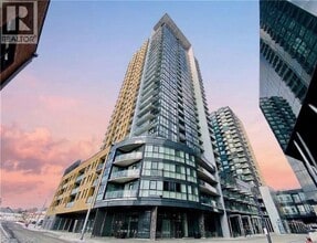 Building Photo - 108 Garment St