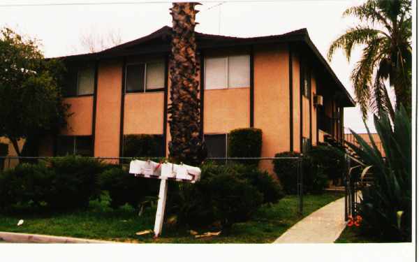 Primary Photo - 41618-41624 Marine Dr