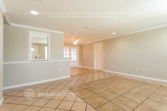 Building Photo - 4947 Live Oak Dr