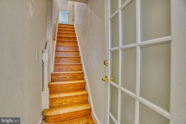 Building Photo - 414 Elrino St