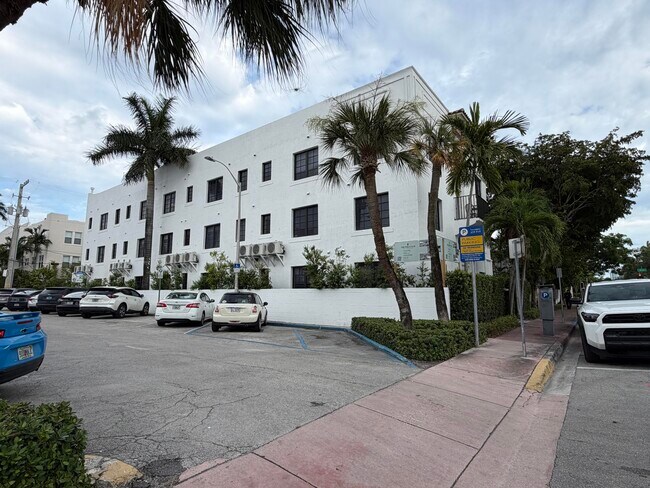 Building Photo - 1619 Jefferson Ave