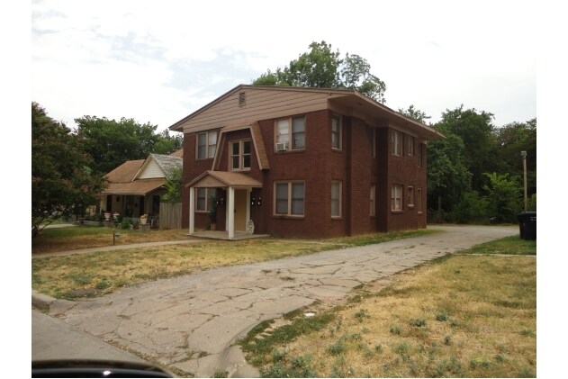  - 1412 NW 11th St