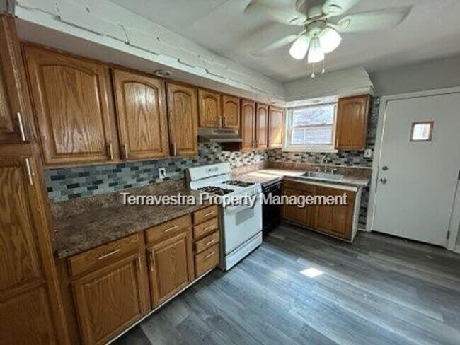 Foto del edificio - 6020 Highland Ave