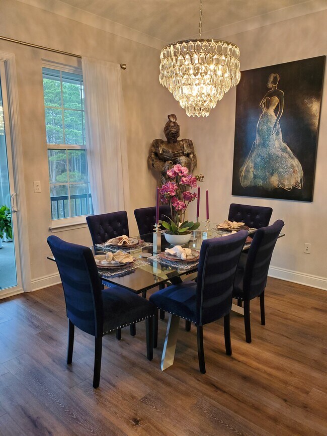 Dining room - 112 Kara Lake Dr