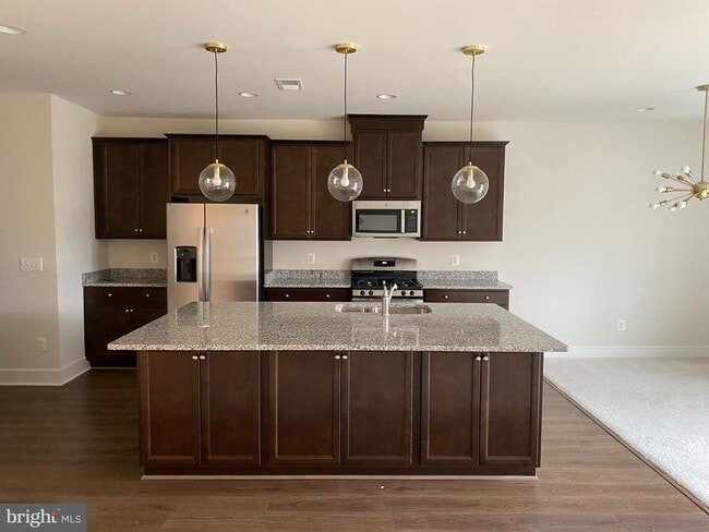 Building Photo - 106 Choke Cherry Ct