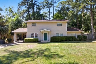 Building Photo - 216 Westminster Dr