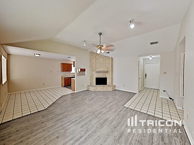 Foto del edificio - 3415 Sandbrook Dr