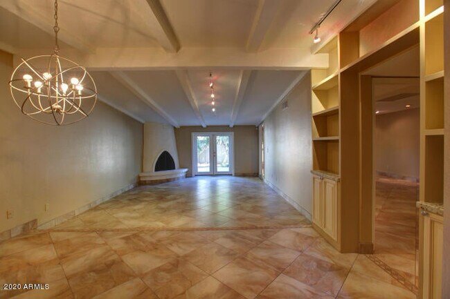 Foto del edificio - 5669 N 78th Way