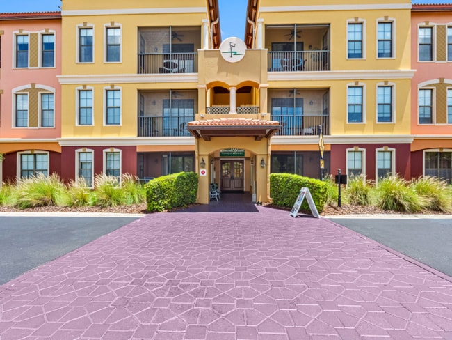 Building Photo - 13941 Clubhouse Dr