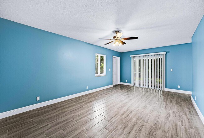 Building Photo - 9077 W Highland Pines Blvd