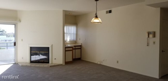 Foto del edificio - 2560 S Barrington Ave