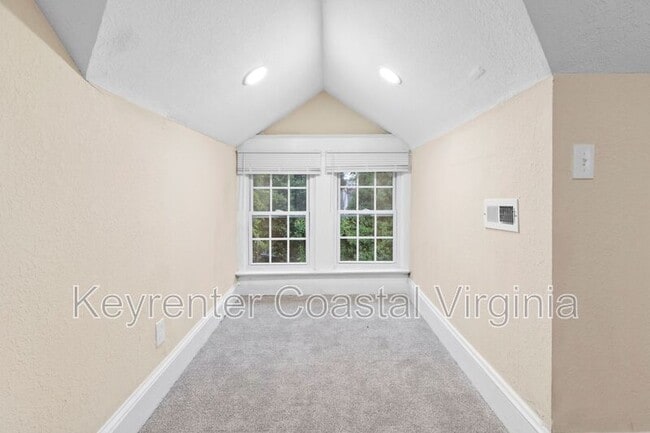 Building Photo - 635 37th St