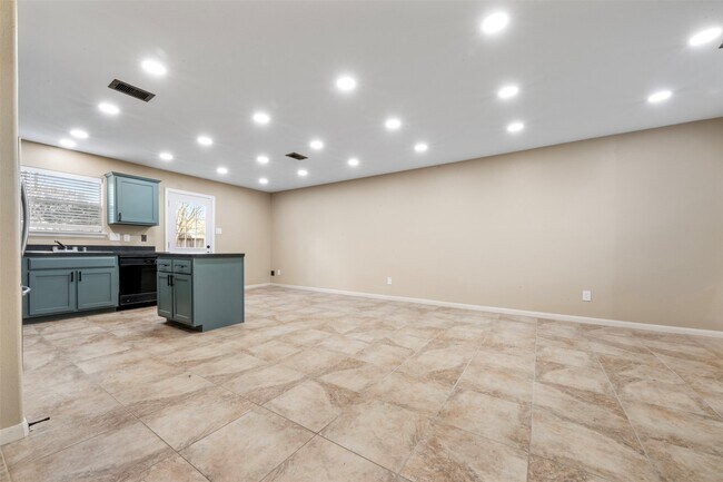 Foto del edificio - 4106 Falling Trace Ln