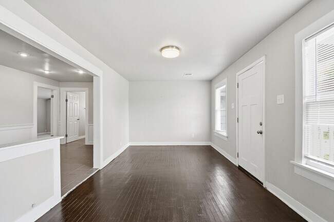 Foto del edificio - 2 Bed | 1 Bath | Tulsa