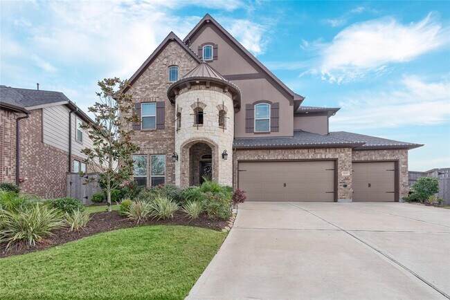 Building Photo - 28323 Long Mill Ln