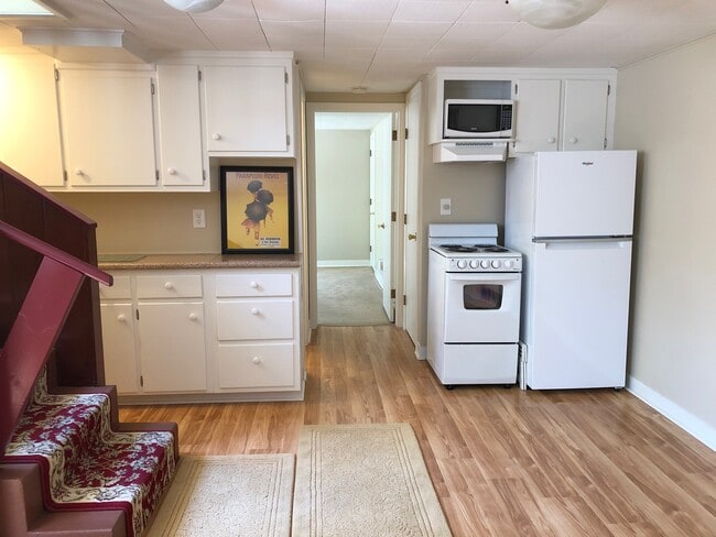 Kithen - 836 11th St SW