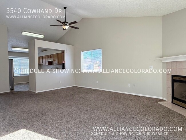 Foto del edificio - 3540 Cowhand Dr