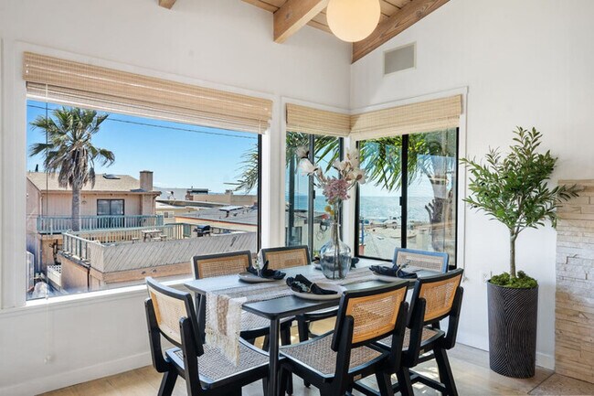 Foto del edificio - Sunny Home By the Beach