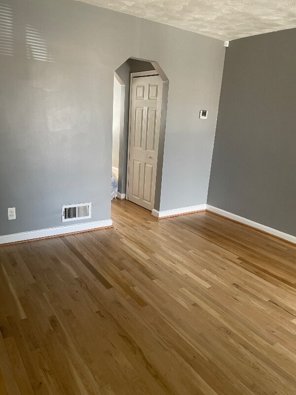 Foto del edificio - 1608 Inverness Ave