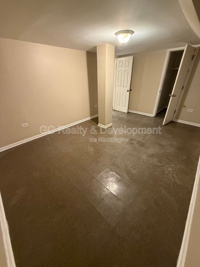 Building Photo - 2548-2550 West Washington Boulevard