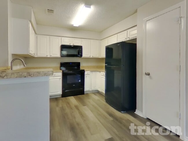 Foto del edificio - 2442 Antler Trail