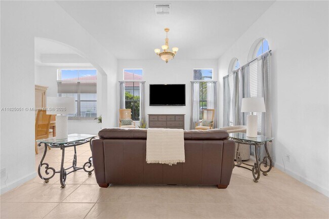 Foto del edificio - 11624 Hibbs Grove Dr