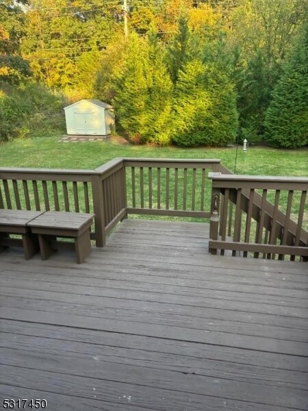 Building Photo - 41 Debra Ln