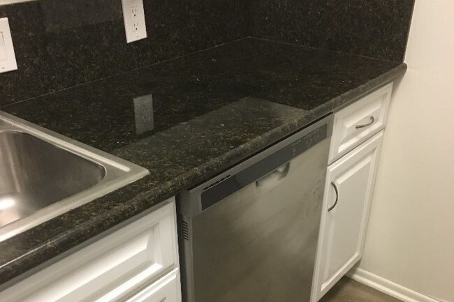 Building Photo - 1232 Harvard St